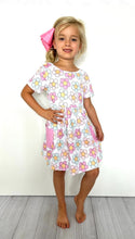 Load image into Gallery viewer, Daisy Divas Dress
